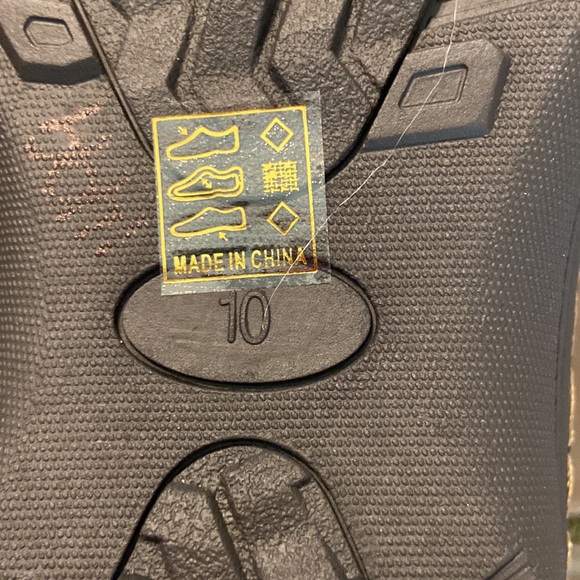 Beautiful Dream Pairs Women’s Boots Brand New size 10 - Picture 9 of 16